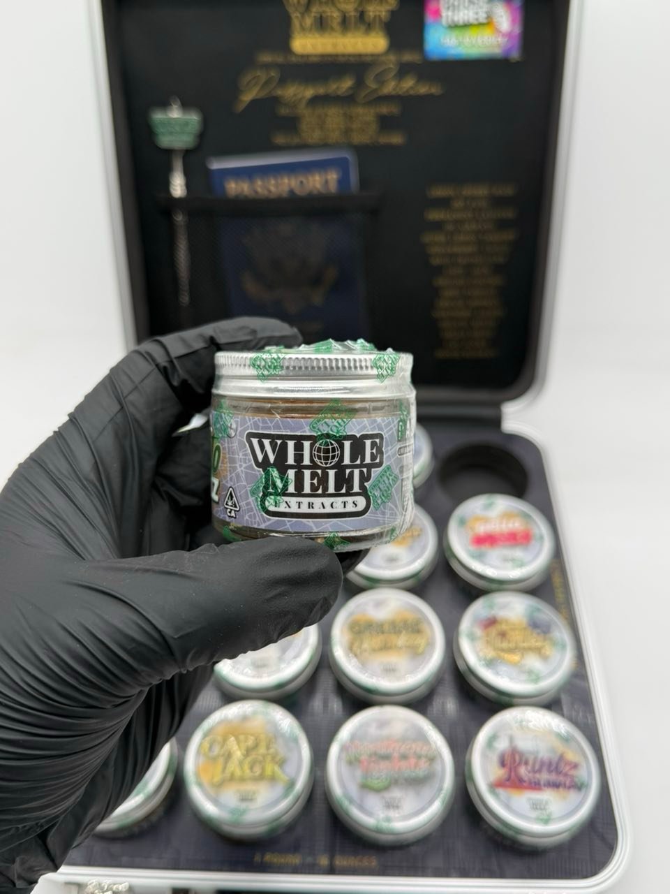 Whole Melt Extracts Passport Edition – Premium Live Extracts Collection Whole Melt Extracts Passport Edition – Premium Live Extracts Collection